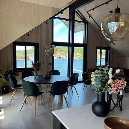 Amundoya Penthouse Appartement *